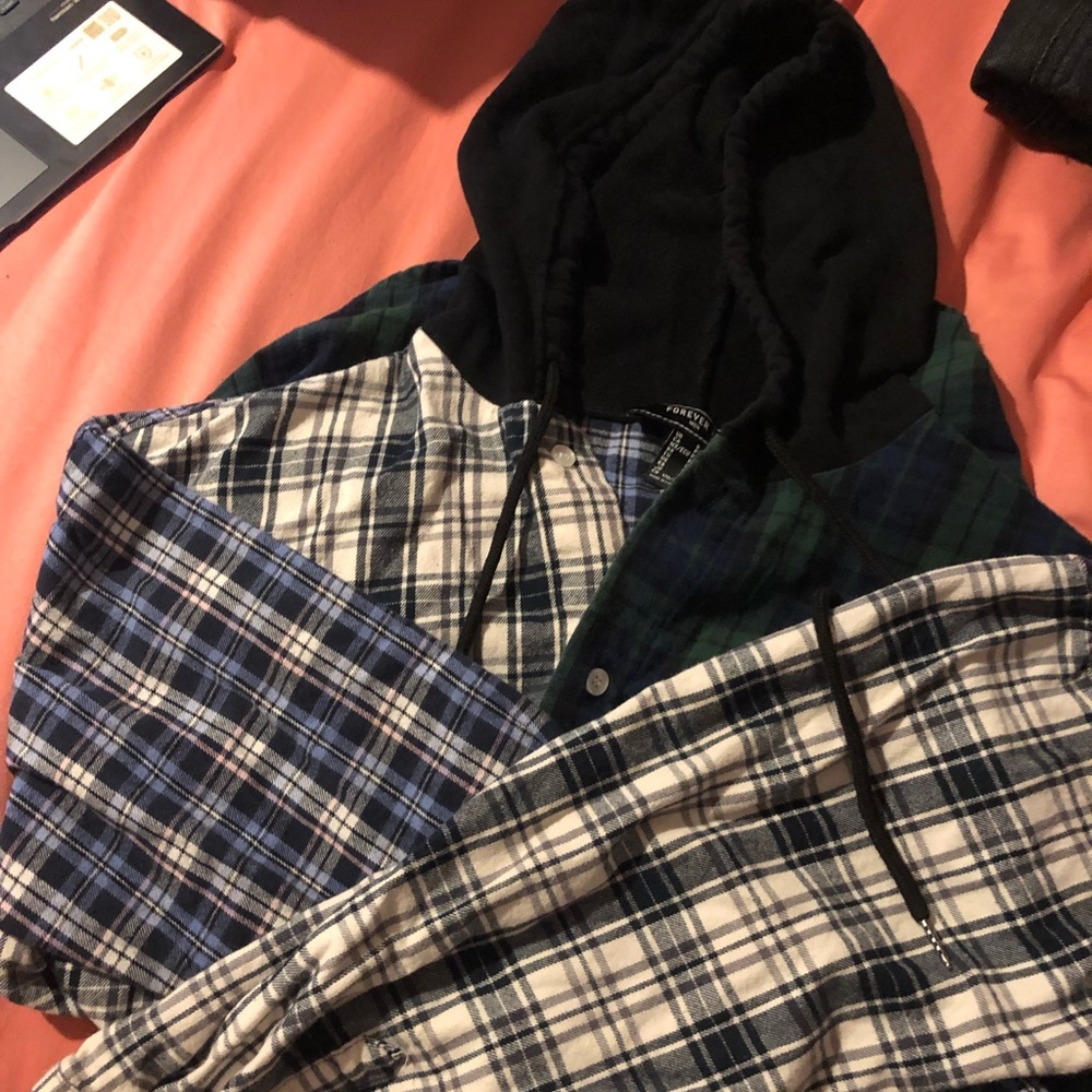 Jacket flannel small w/hoodie